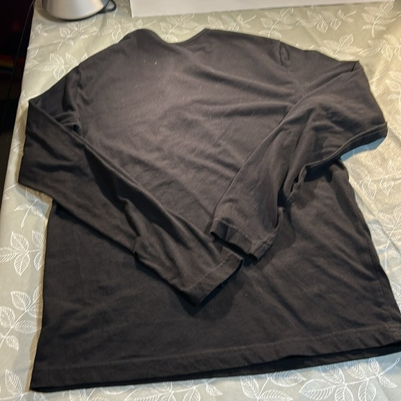 Men’s Old Navy Long Sleeve T-Shirt. - Picture 4 of 4